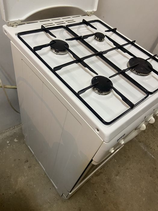 Продам газову плиту Gorenje