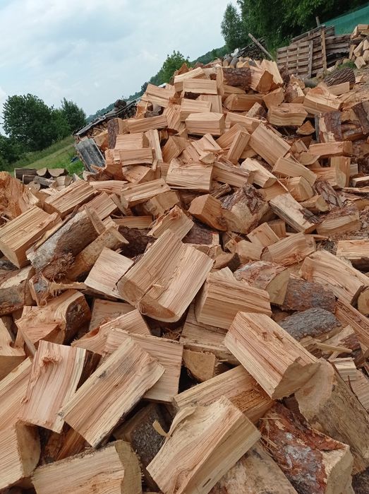 Drewno opałowe i kominkowe