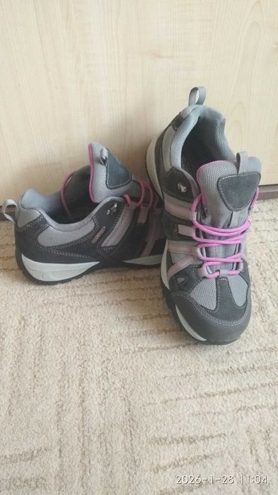 Трекінгові кросівки Mountain Warehouse