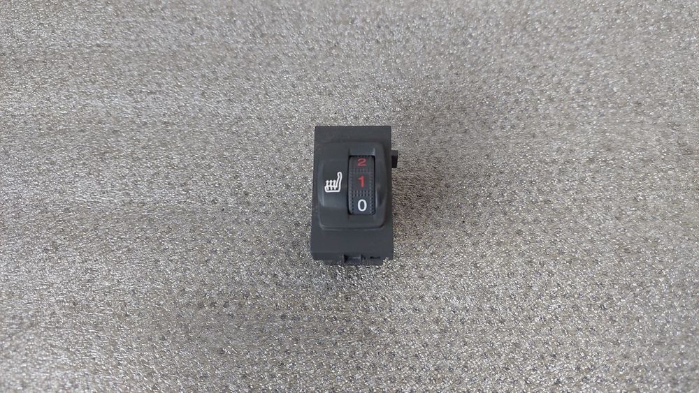 Botão / interruptor aquecimento de bancos PEUGEOT 308 SW II