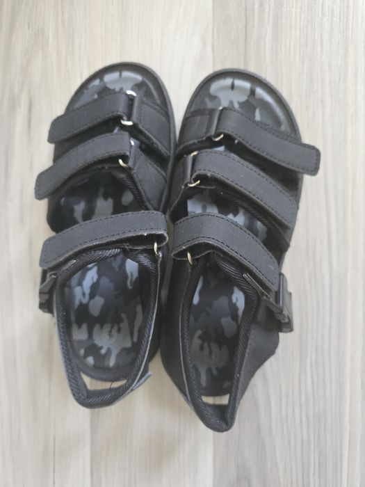 Sandały chłopięce rozm. 35