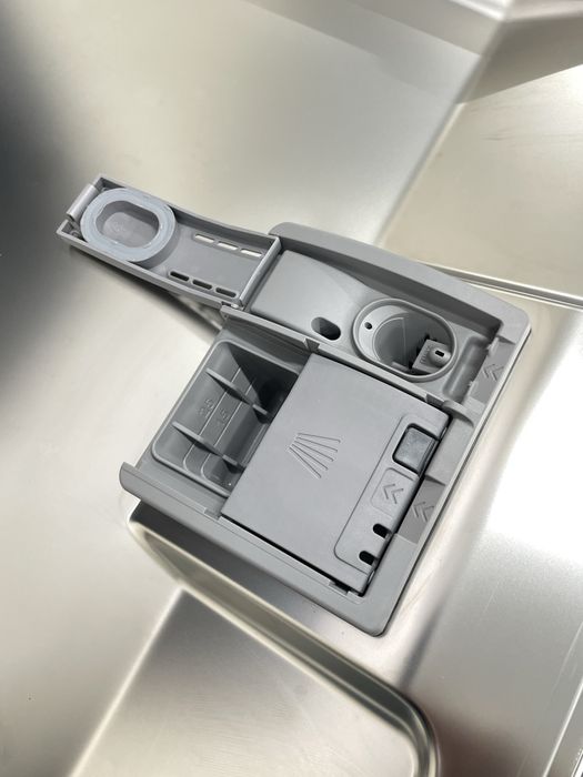 НОВА Посудомийна машина Siemens SN43HW32US/40 iQ300