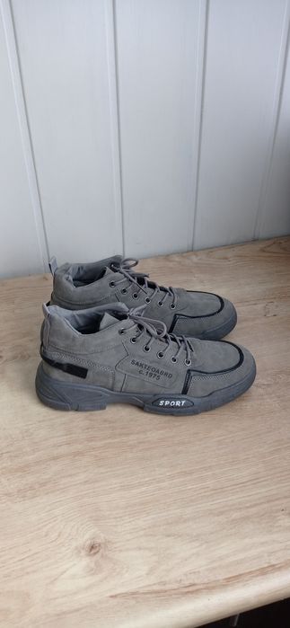 Buty sportowe męskie 43, 5 -27,5 cm