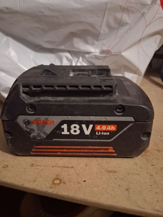 Акумулятор Bosch 18v.4ah. Акумуляторна батарея