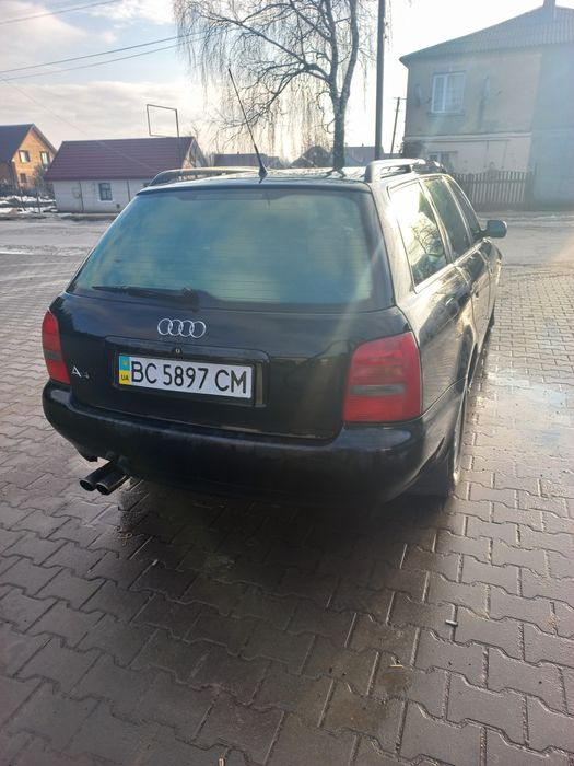 Продам ауді а4 газ /бензин