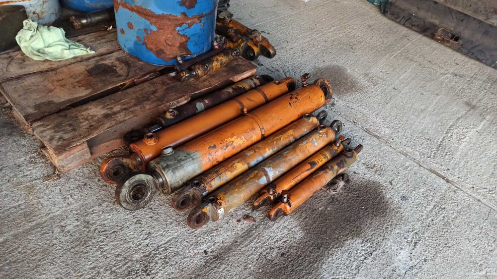Siłownik Hydrauliczny Ciągnik Rolniczy Traktor Tur Koparka Ładowarka