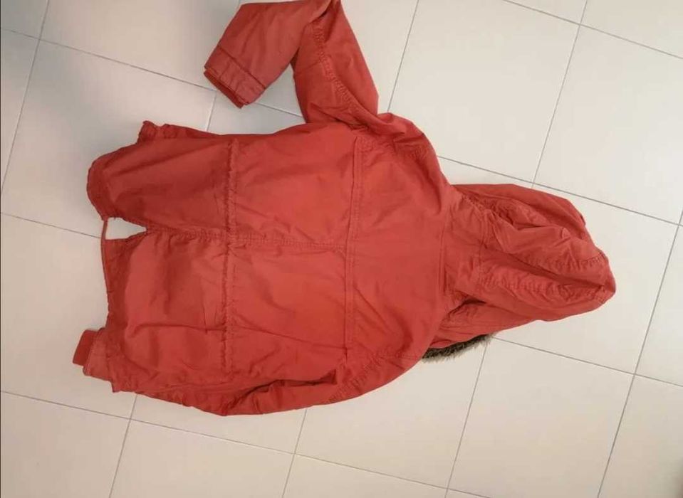 Vários casacos,, veja todas as fotos