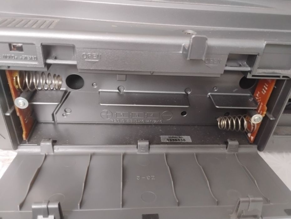 Sony CFD-V17 Boombox AM/FM радіоприймач CD-касетний магнітофон