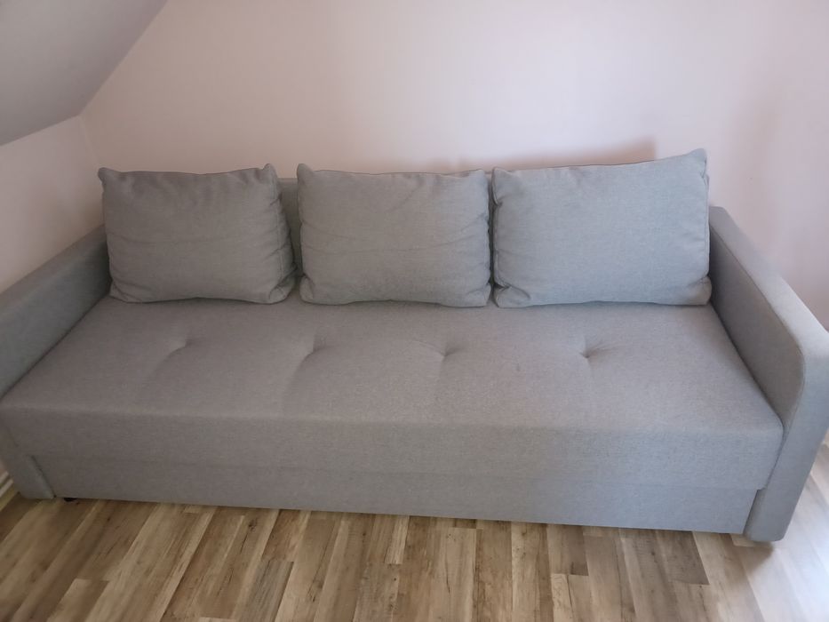 Dwuosobowa sofa z funkcją spania