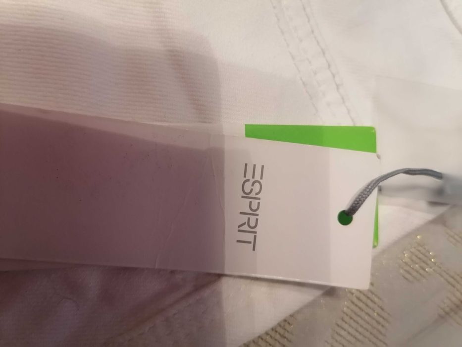 Spodnie firmy Esprit białe jeansy 7/8