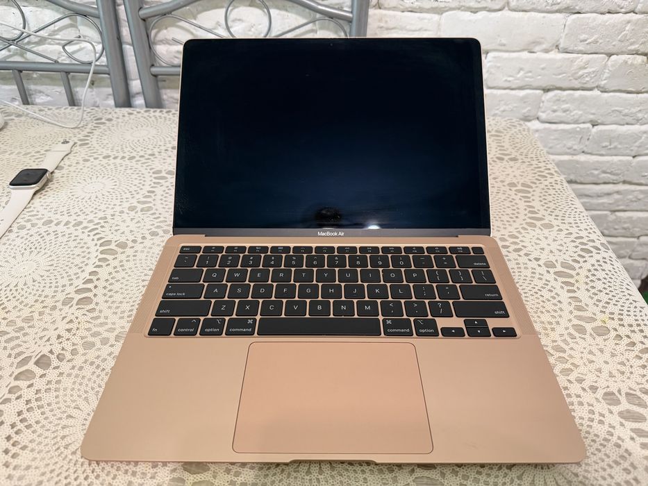 macbook air rose gold - Купити електроніку - Ціни на OLX.ua