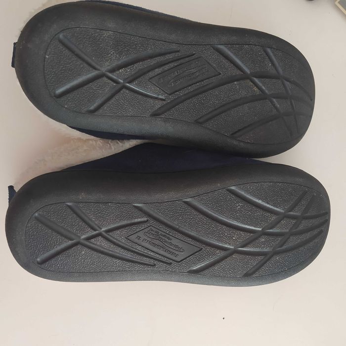 Chinelos novos azuis para homens