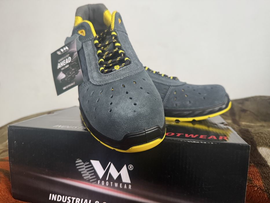 Buty robocze BHP  44 i 42