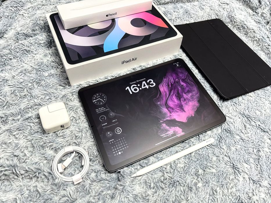 IPad Air 4 (64 gb) wi-fi, комплект + подарки! А2316