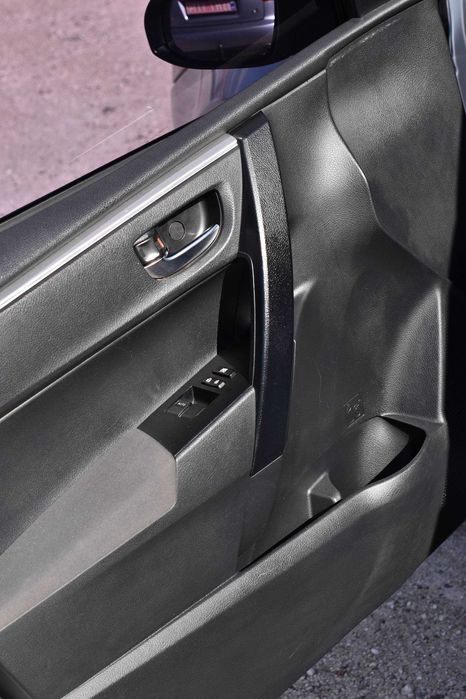 Toyota Corolla 2017р. 1.3 бензин офіційна [Перший внесок від 20%]