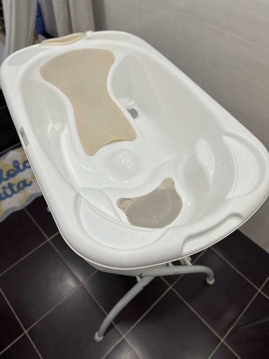 Kit Banheira Bebé CAM com Suporte Dobrável e Prateleira