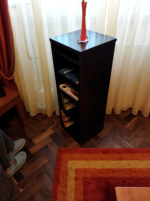 Móvel Estante com Rodinhas Em Wegue