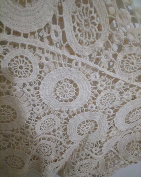 Blusa estilo crochê tam único