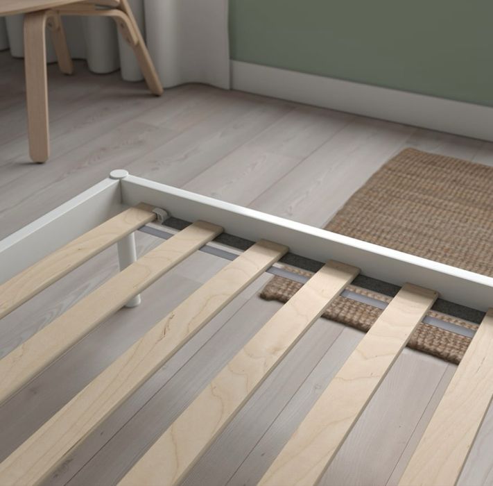 Cama de casal IKEA + colchão incluído