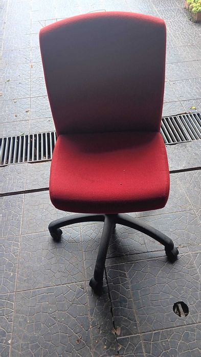 Mobiliário de escritório - Cadeiras - Sofás - Cadeira Com rodas