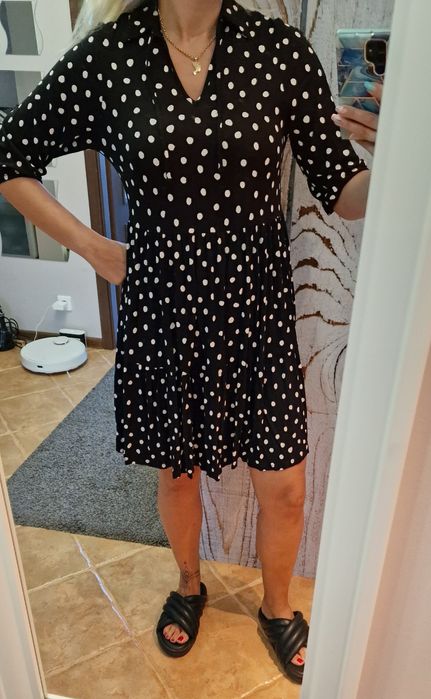 Sukienka w grochy F&F r. 38