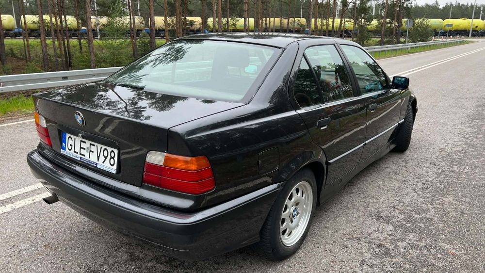 BMW E36 automat 1.8 B+G