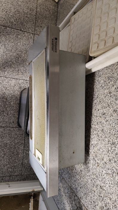 Exaustor Ariston Hotpoint cinza