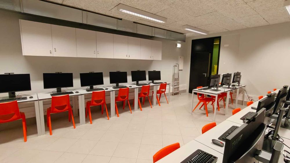 Curso de Informática Técnico de Sistemas Informáticos (grátis)465143500658462720