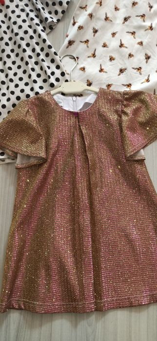 Лот суконь на дівчинку 5 років 3 шт.