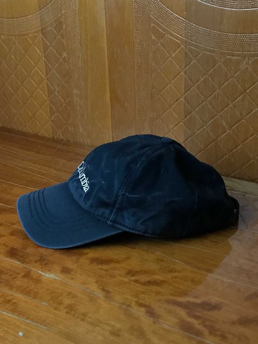 Кепка Columbia темна б/у