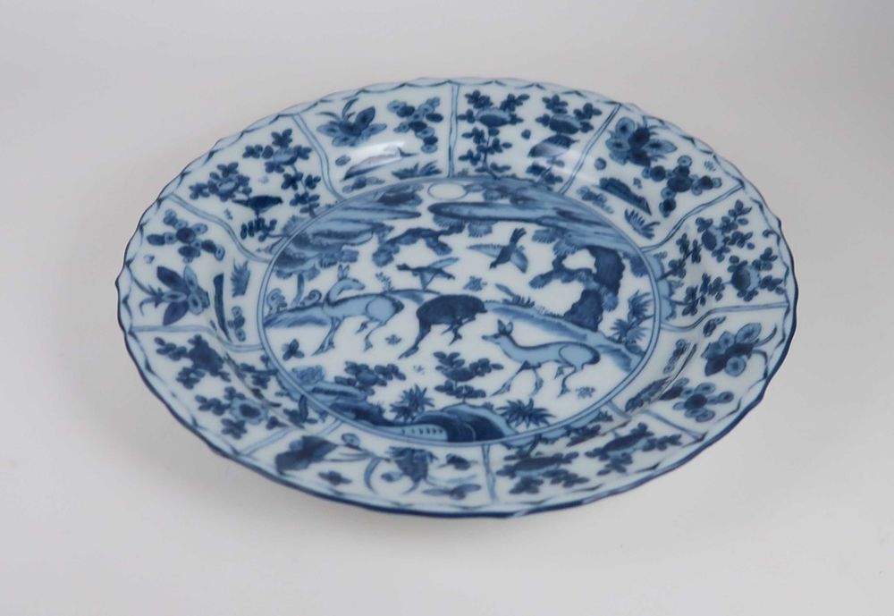Prato porcelana azul e branca
