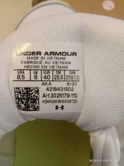 Жіночі кросівки Under Armour р.40