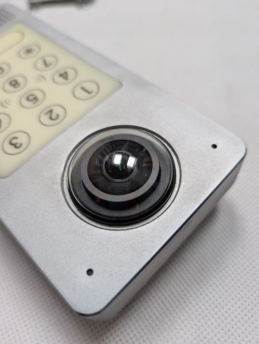 Grandstream GDS3710 używany
