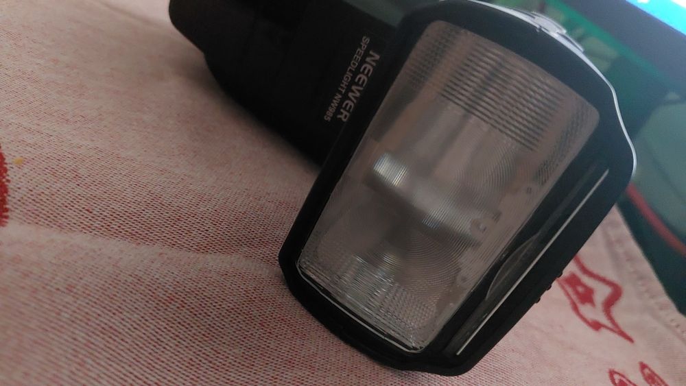 Neewer Speedlight NW985 Flash para Câmaras