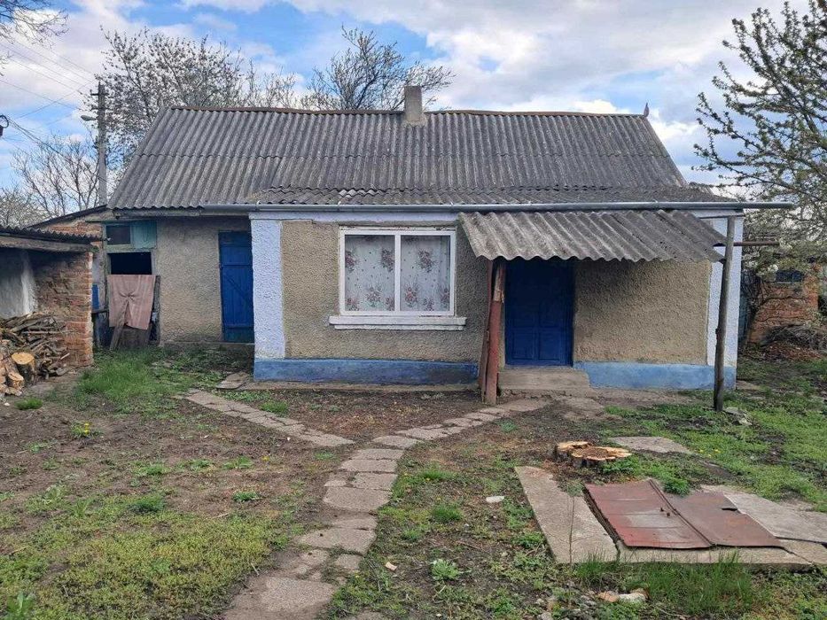 Продам половину будинку  + літня кухня (2 кімнати)