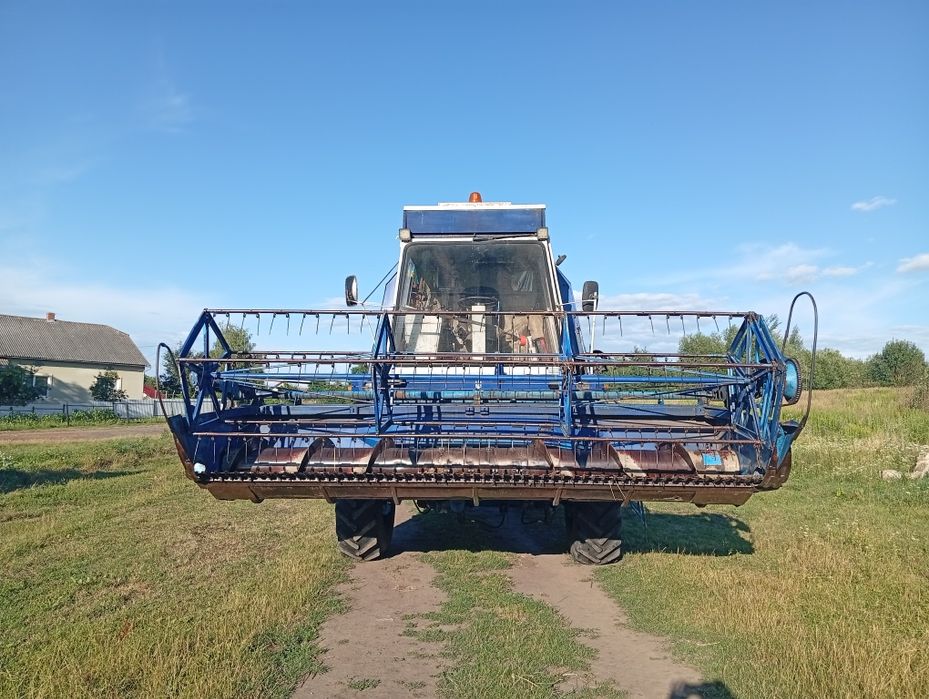 Продам комбайн форштріт е 512