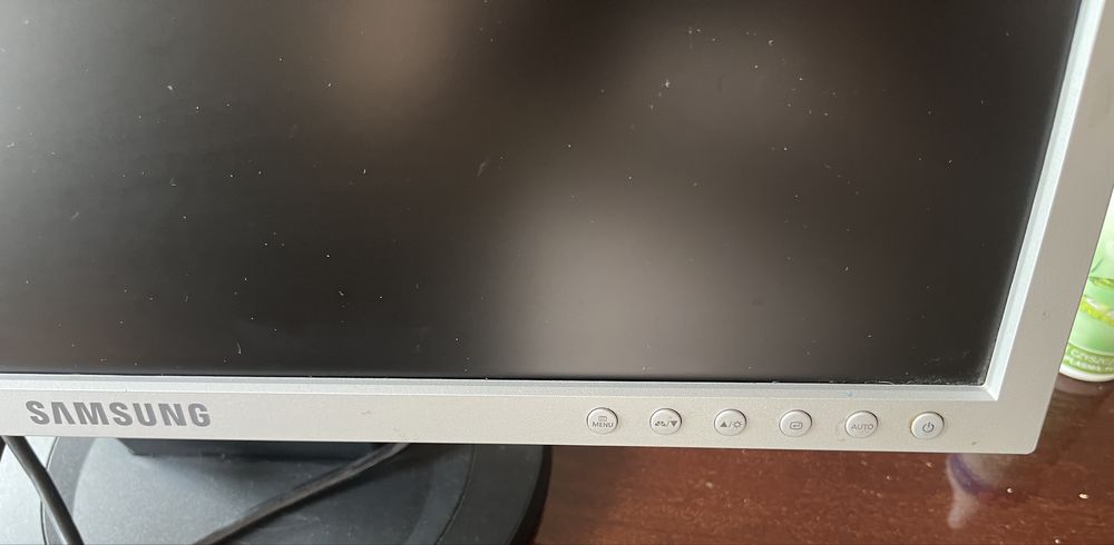 Monitor samsung 920NW