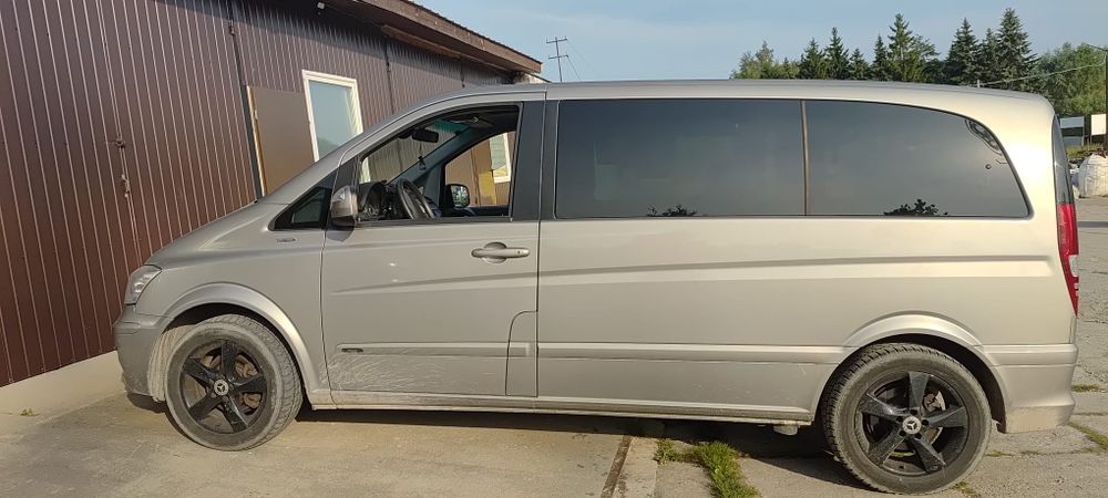 Mercedes- Benz  Viano