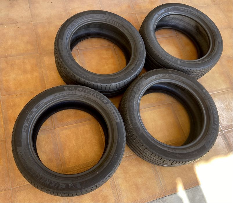 225 50 R17 - Michelin Primacy 4 c/ 70%Piso
