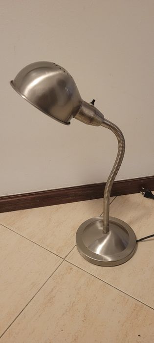 Candeeiro de mesa