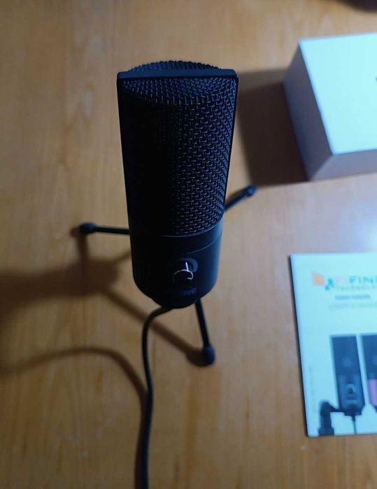 Продам Мікрофон  Fifine K669 (стан нового - пампон в подарунок)