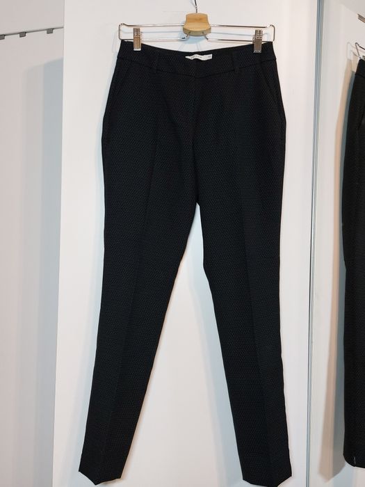 Czarne spodnie cygaretki 34 XS eleganckie spodnie w kartkę chinosy XS