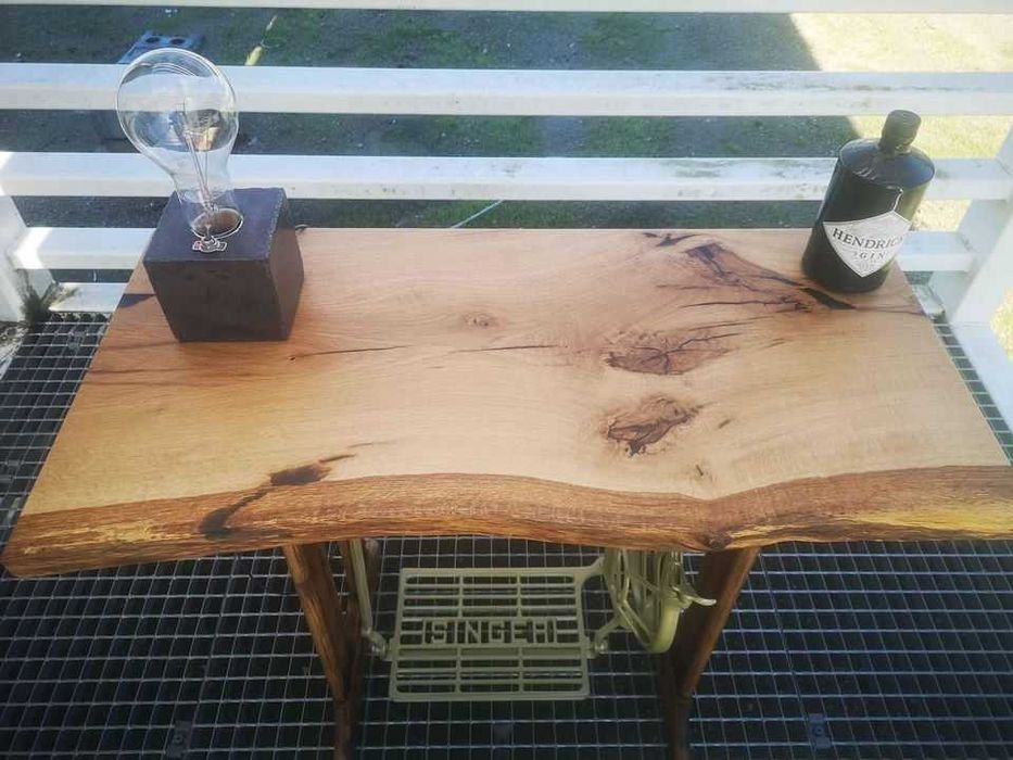 Secretária / consola máquina de costura e madeira maciça resina epóxi