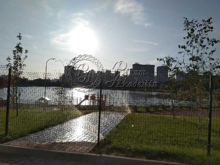 Продам квартиру ЖК Лебединый Київ, Ревуцького вул.