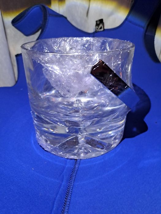 Balde cristal para gelo + duas chávenas grandes delta