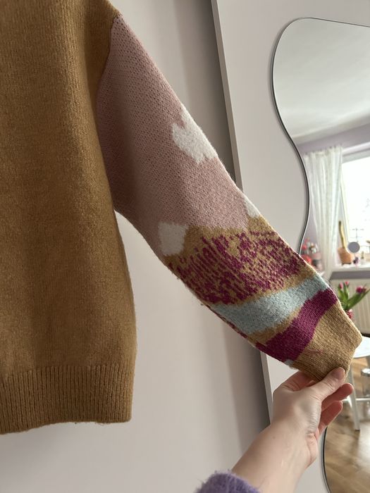 Sweter w chmurki Zara