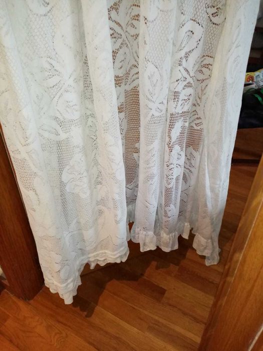 Cortinados para calha em muito bom estado