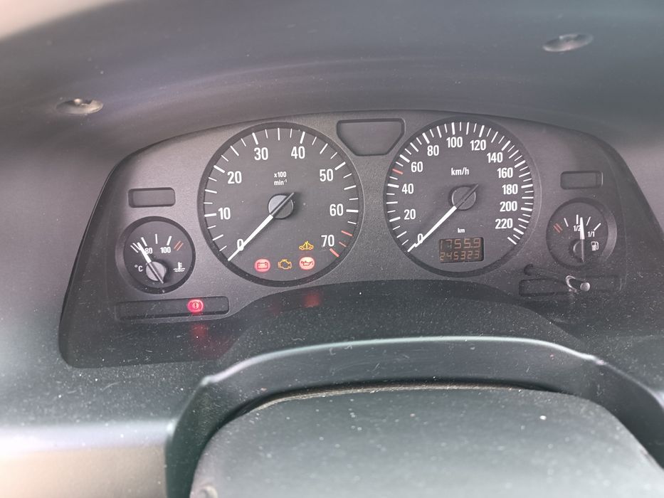 Opel Zafira А 2004 1.6 бензин