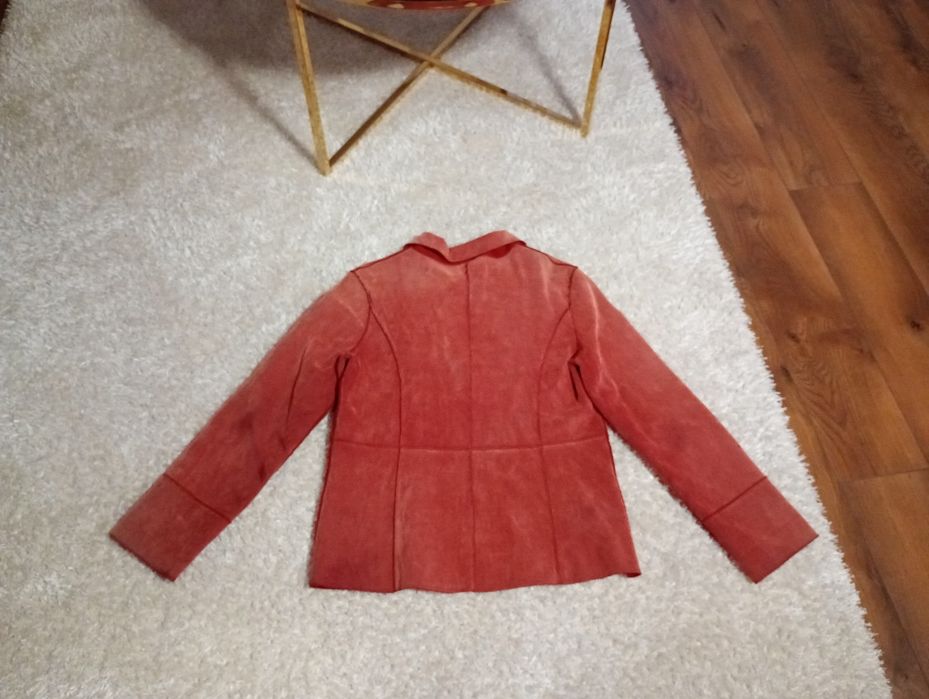 Zamszowa kurta kolor ceglany
