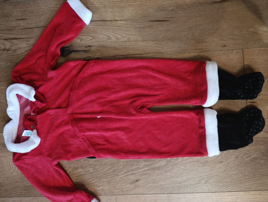 Spioszki dla dziecka Mikołaj  rozmiar z metki 23 m